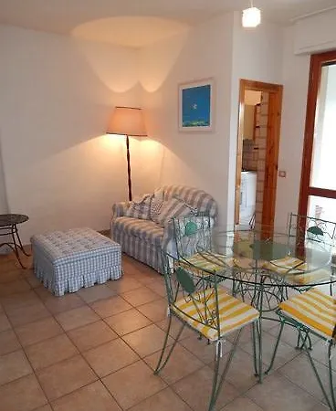N10 - Numana, Bilocale Con Terrazzo E Aria Condizionata * Sirolo