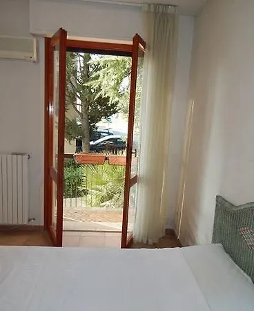 N10 - Numana, Bilocale Con Terrazzo E Aria Condizionata * Sirolo